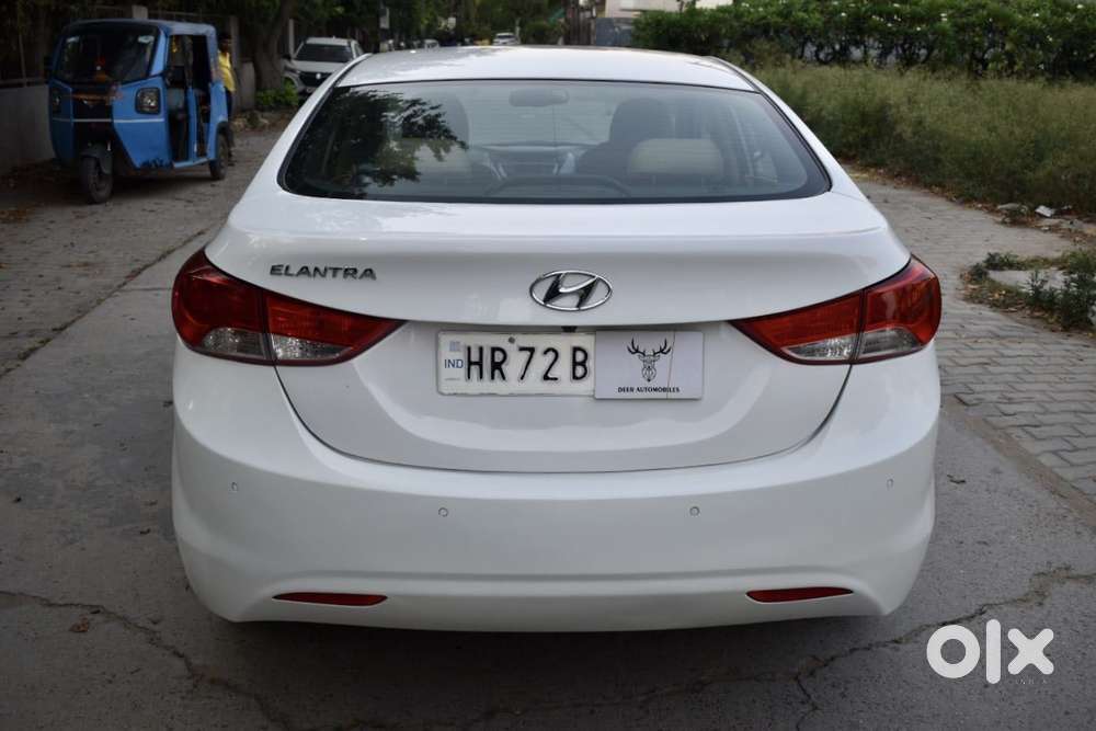 Hyundai New Elantra 1.8 Sx (o) At Vtvt, 2015, Petrol