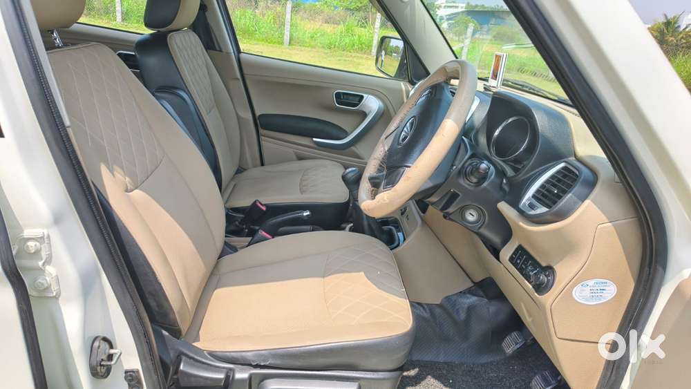 Mahindra Tuv 300 T10, 2018, Diesel