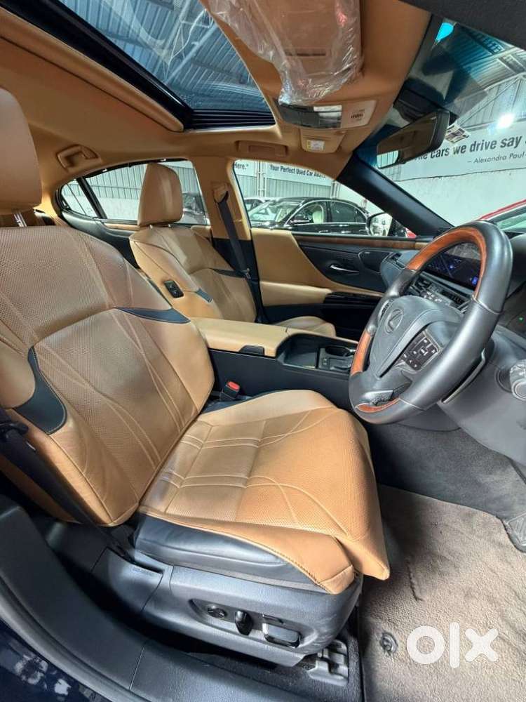 Lexus Es 300h Luxury, 2024, Petrol