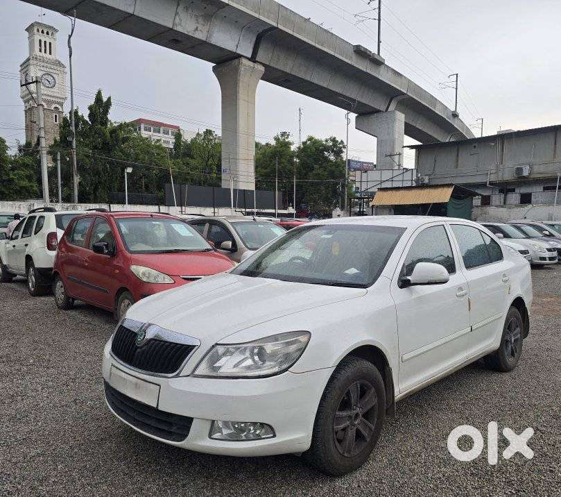 Skoda Laura 2.0 Elegance Tdi Cr, 2011, Diesel