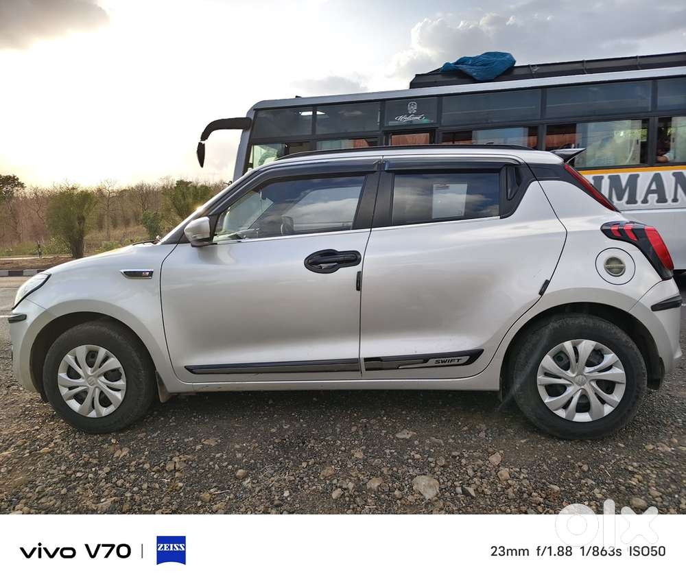 Maruti Suzuki Swift 2023 Well Maintained 62500km Drivern Vxi