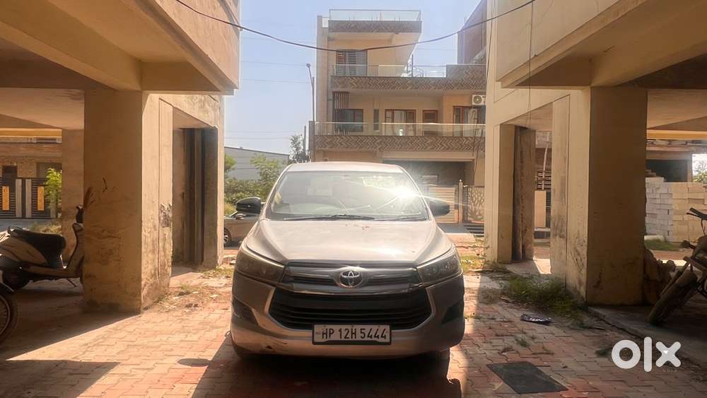 Toyota Innova Crysta 2016