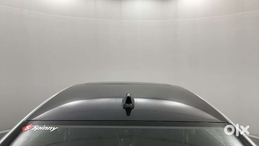 Skoda Slavia Style 1.0l Tsi At, 2022, Petrol