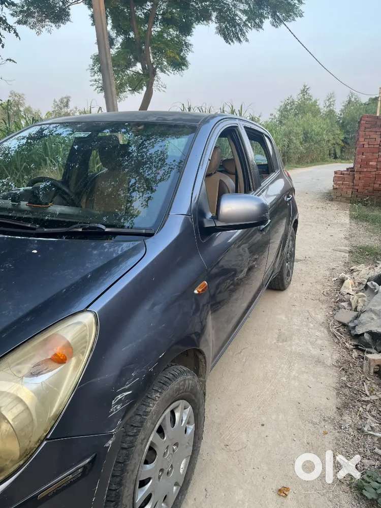 Hyundai I20 2009 Document Valid Upto 1 Sept 2029 Moradabad Transferred