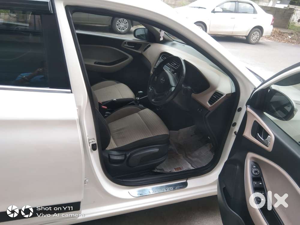 Hyundai I20 Asta Option, 2019, Petrol