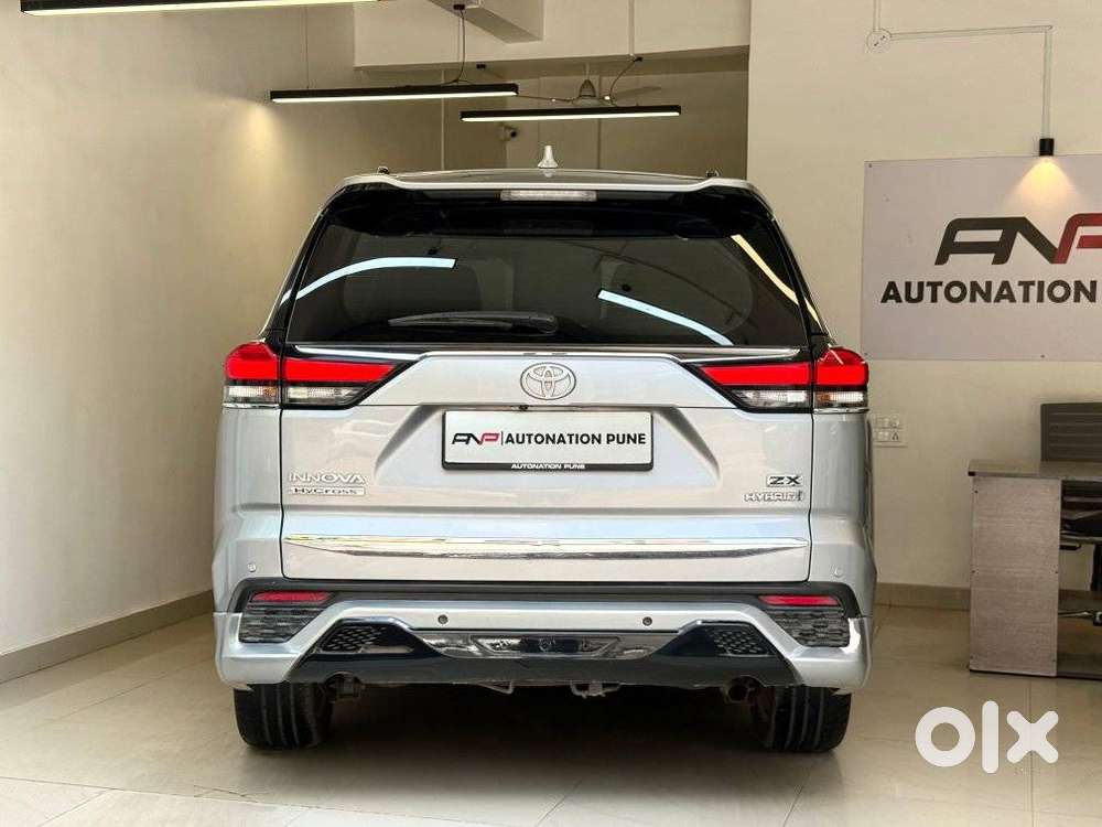 Toyota Innova Hycross 2.0 Zx Hybrid 7 Str, 2023, Petrol