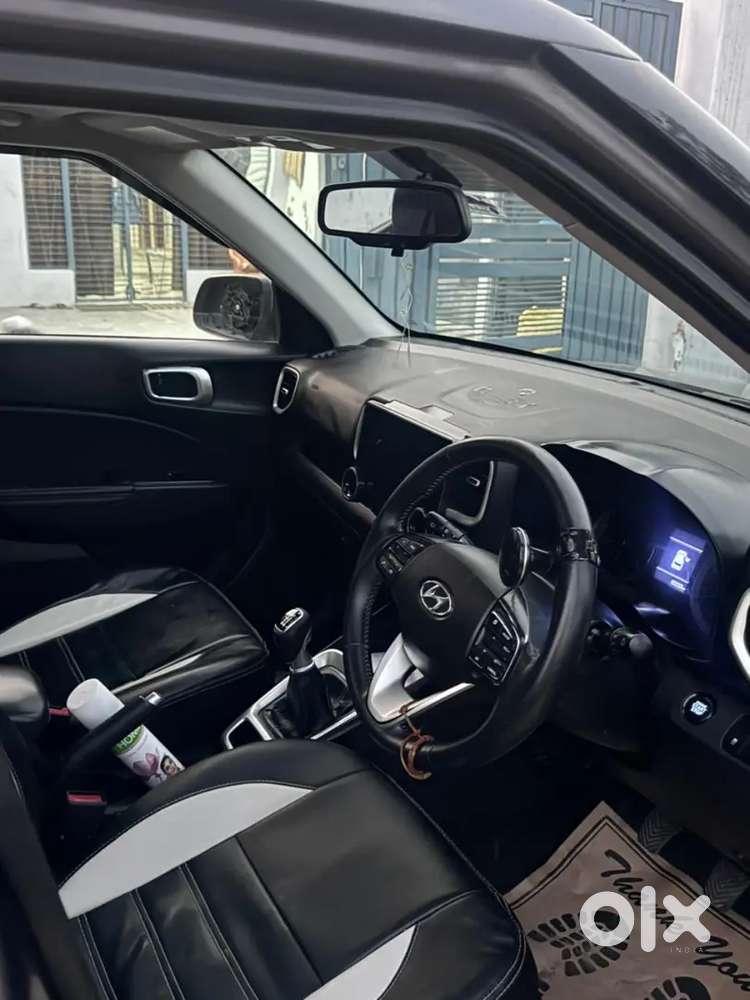 Hyundai Venue 2019 Diesel 80000 Km Driven