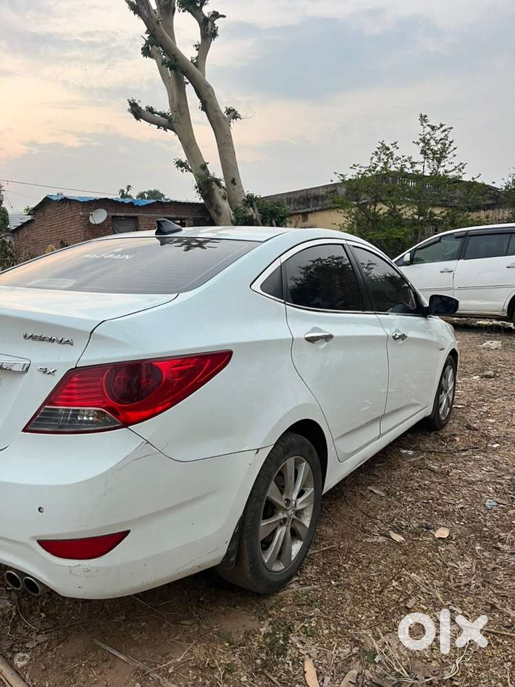 Hyundai Verna Petrol 2013