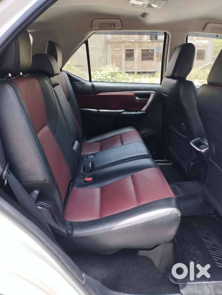 Toyota Fortuner Legender 4x4 At 2.8, 2022, Diesel
