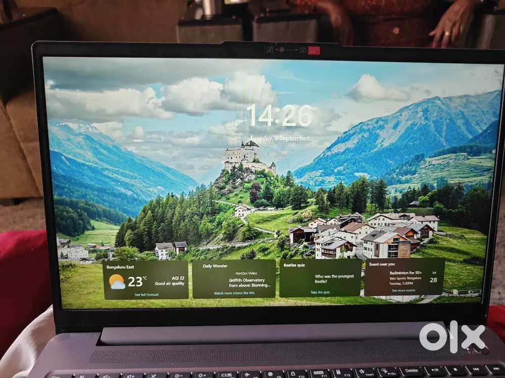 Lenovo IdeaPad Slim 3 15IAH8