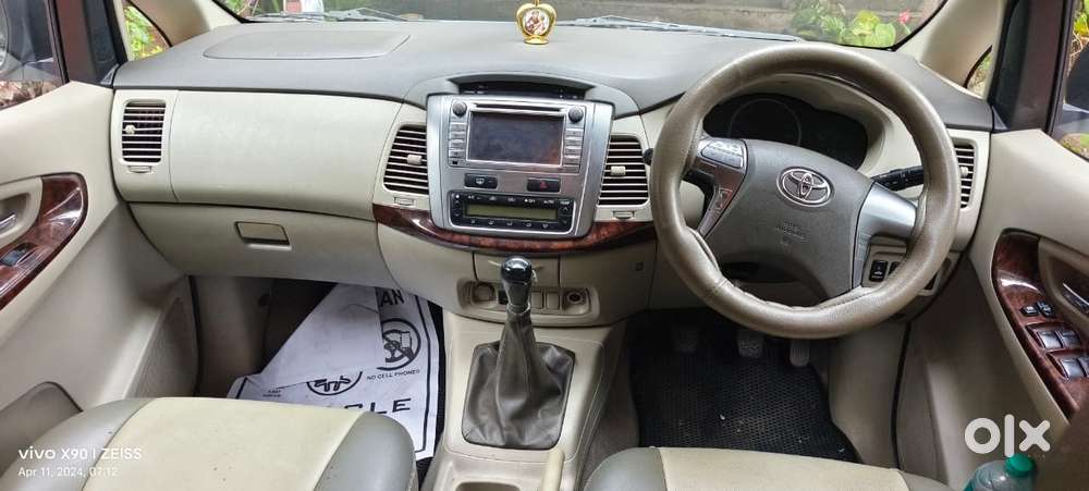 Toyota Innova 2.5 V 7 Str, 2014, Diesel