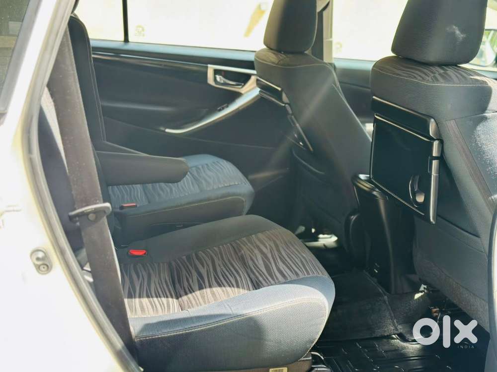 Toyota Innova Crysta [2020-ongoing] 2.4 Vx 7 Str, 2022, Diesel