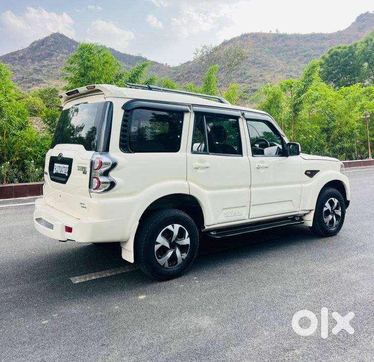 Mahindra Scorpio S2, 2015, Diesel
