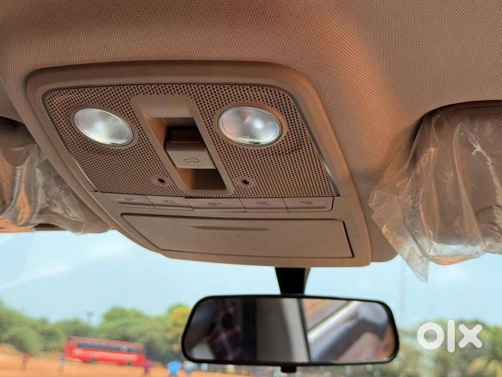 Mahindra Xuv700 2024 Diesel Well Maintained