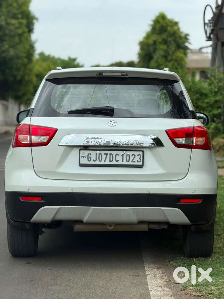 Maruti Suzuki Brezza Zdi+ Dual Tone, 2019, Diesel