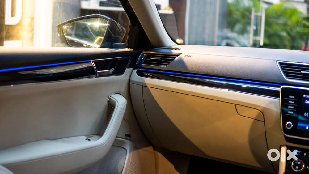 Skoda Superb 2.0 L&k Tsi At, 2021, Petrol