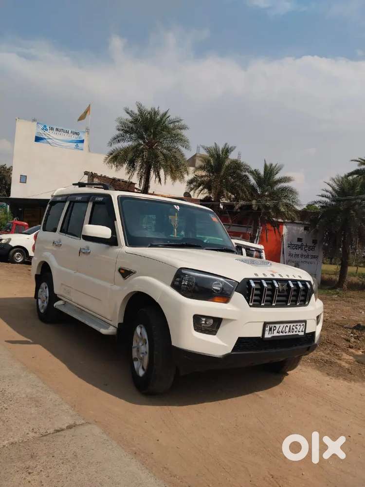 Mahindra Scorpio S2 2017