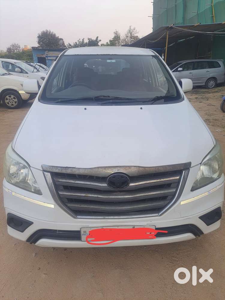 Toyota Innova 2.5 G (diesel) 8 Seater, 2015, Diesel