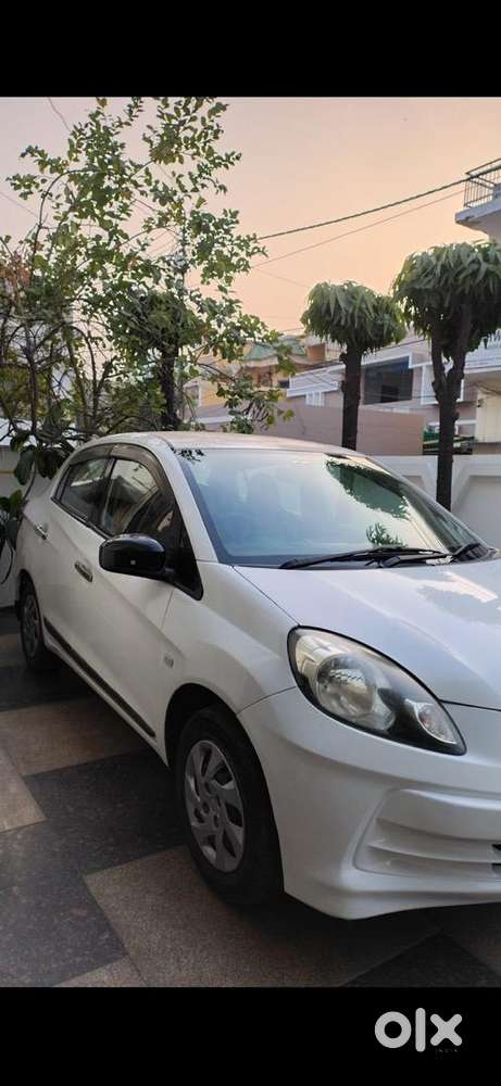 Honda Amaze 2014 Petrol Well Maintained