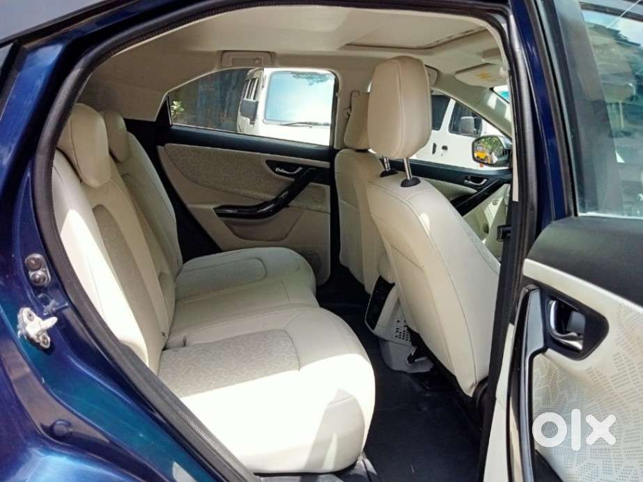 Tata Nexon 1.2 Revotron Xza Plus (o) Amt, 2022, Petrol