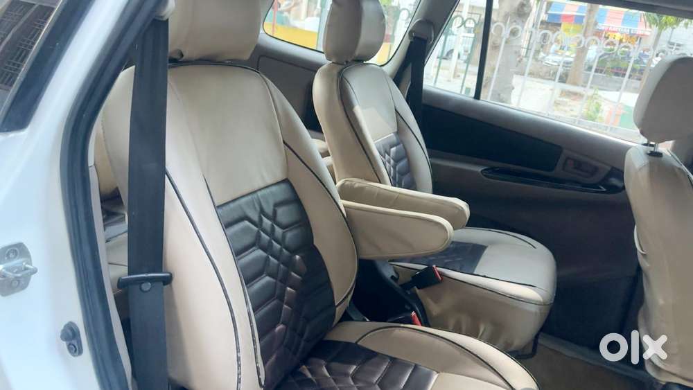 Toyota Innova 2.5 Gx 7 Seater Bs Iv, 2015, Diesel