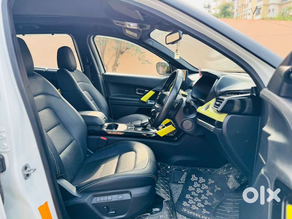 Tata Harrier Fearless Plus Dual Tone At, 2023, Diesel
