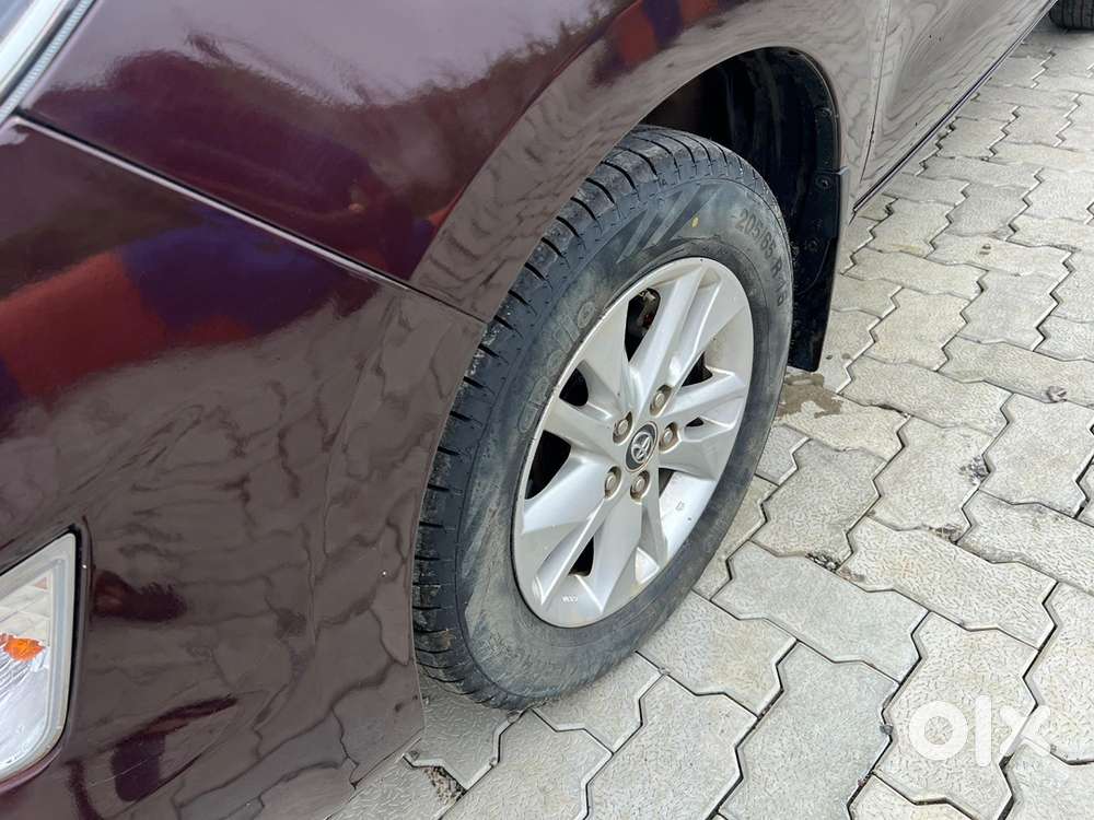 Toyota Innova Crysta 2019