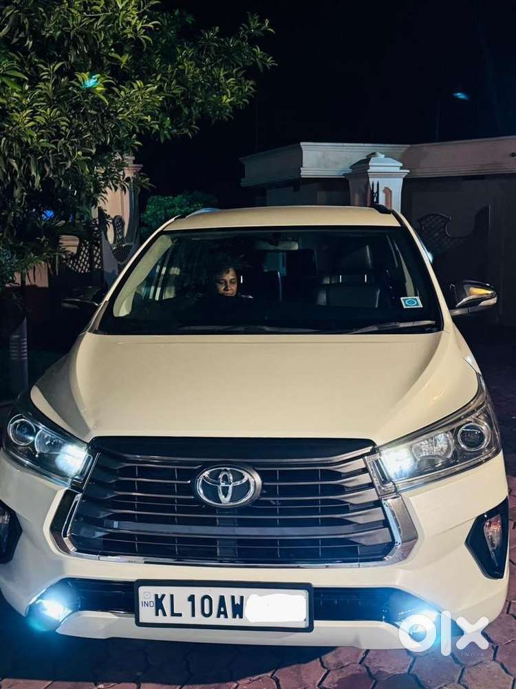 Innova Crysta 2.4z Manual 2016