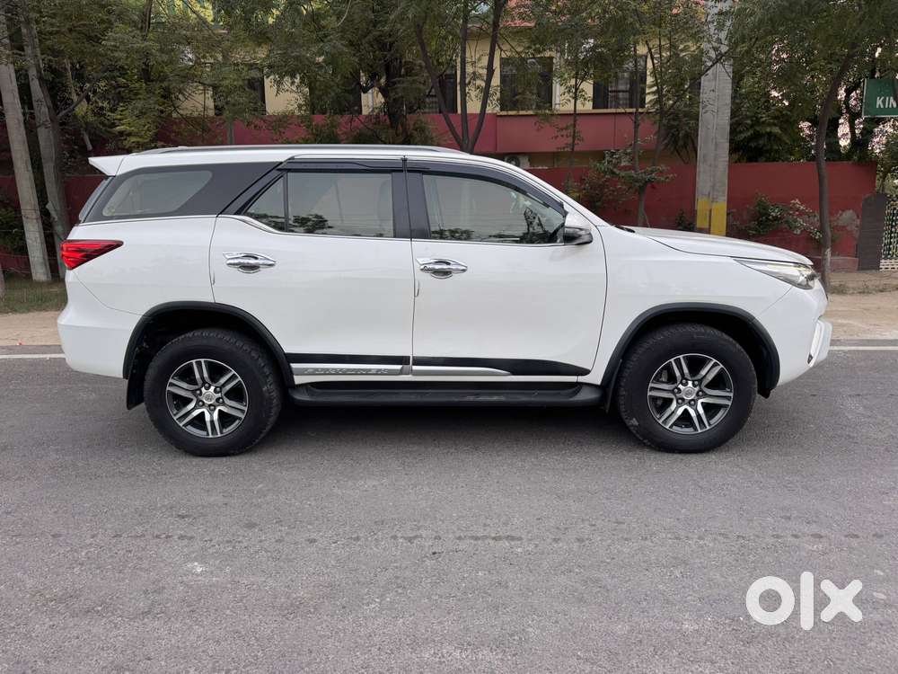 Toyota Fortuner 4x2 At 2.8 Diesel, 2019, Diesel