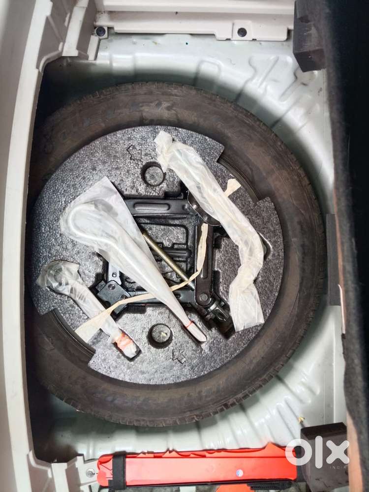 Mahindra Xuv300 W6, 2022, Petrol