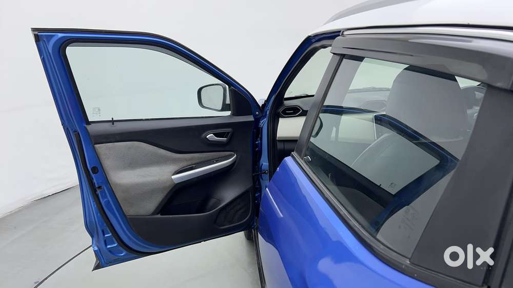 Nissan Magnite 1.0 Xv Dual Tone, 2021, Petrol