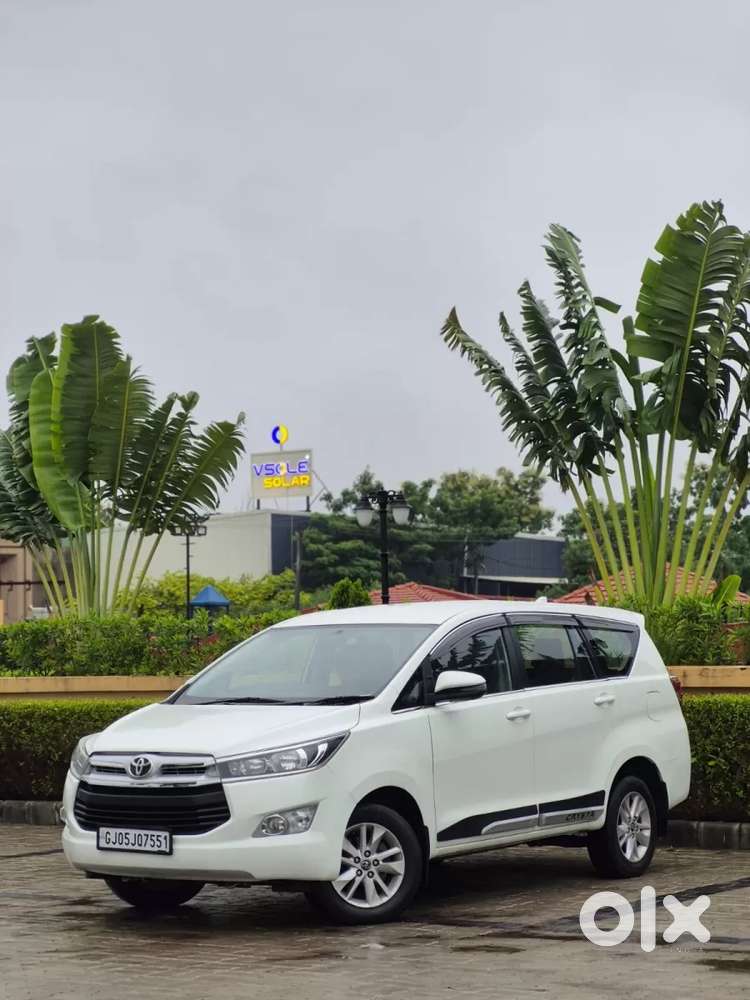 Toyota Innova Crysta G 8 Str, 2016, Diesel