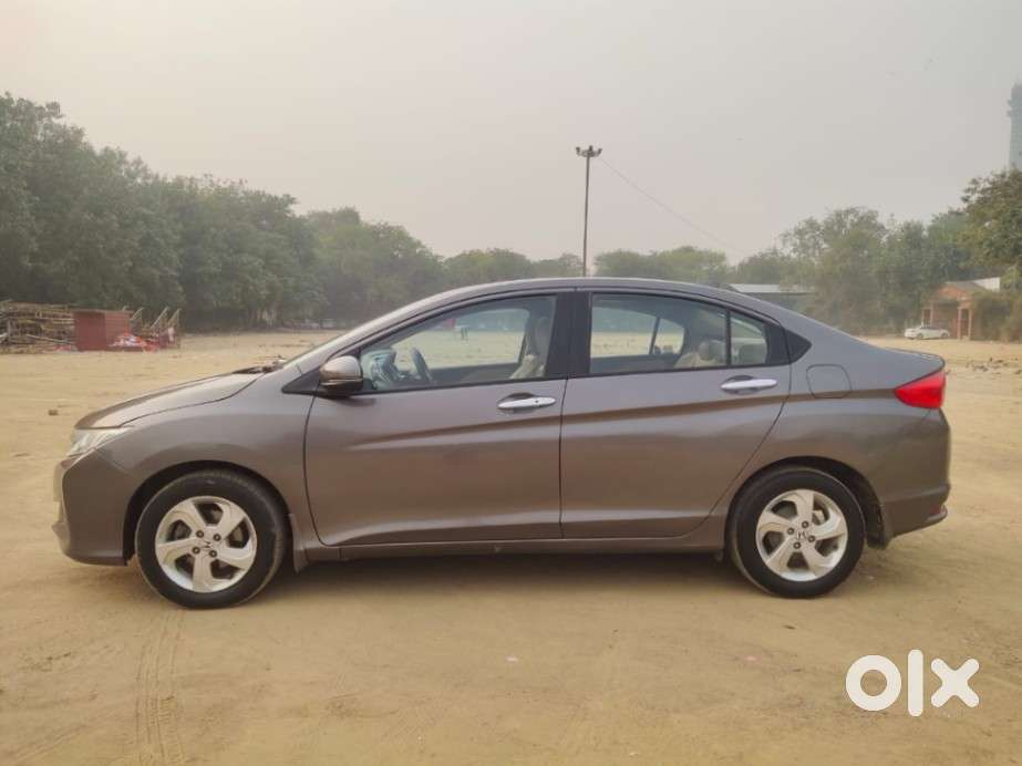 Honda City V At, 2015, Petrol