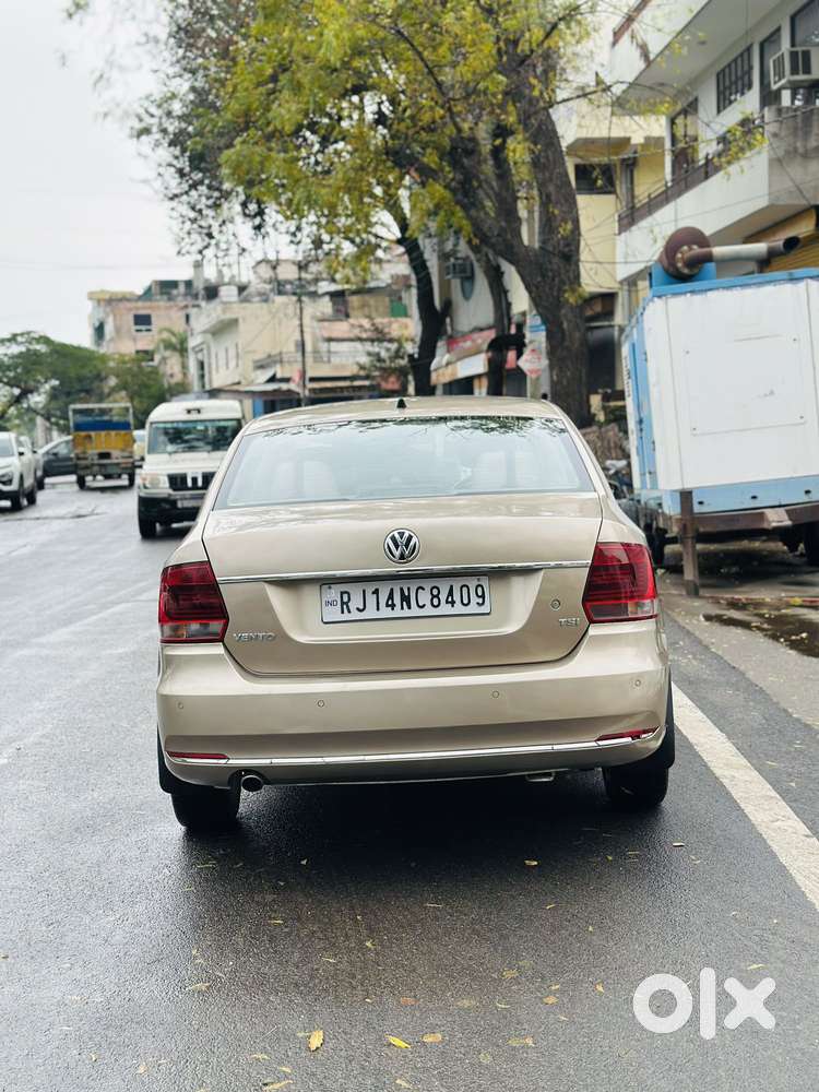 Volkswagen Vento 1.2 Tsi Highline At, 2016, Petrol