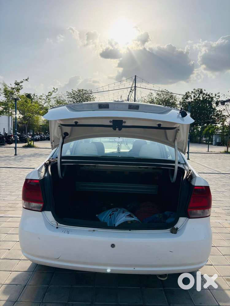 Volkswagen Vento [ ] 1.5 Tdi Comfortline At, 2012, Diesel