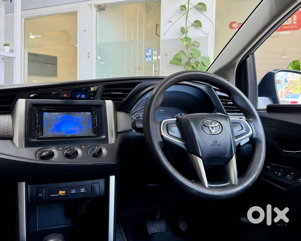 Toyota Innova Crysta 2.8 Gx At 8s, 2016, Diesel