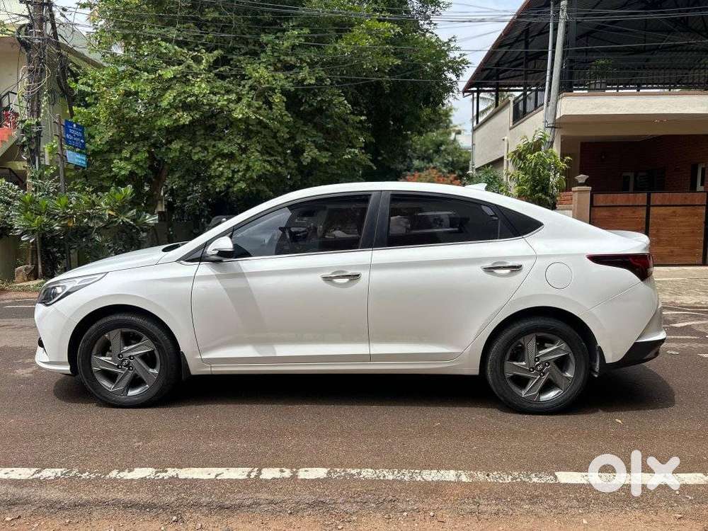 Hyundai Verna 1.5 Sx Petrol Mt, 2021, Petrol