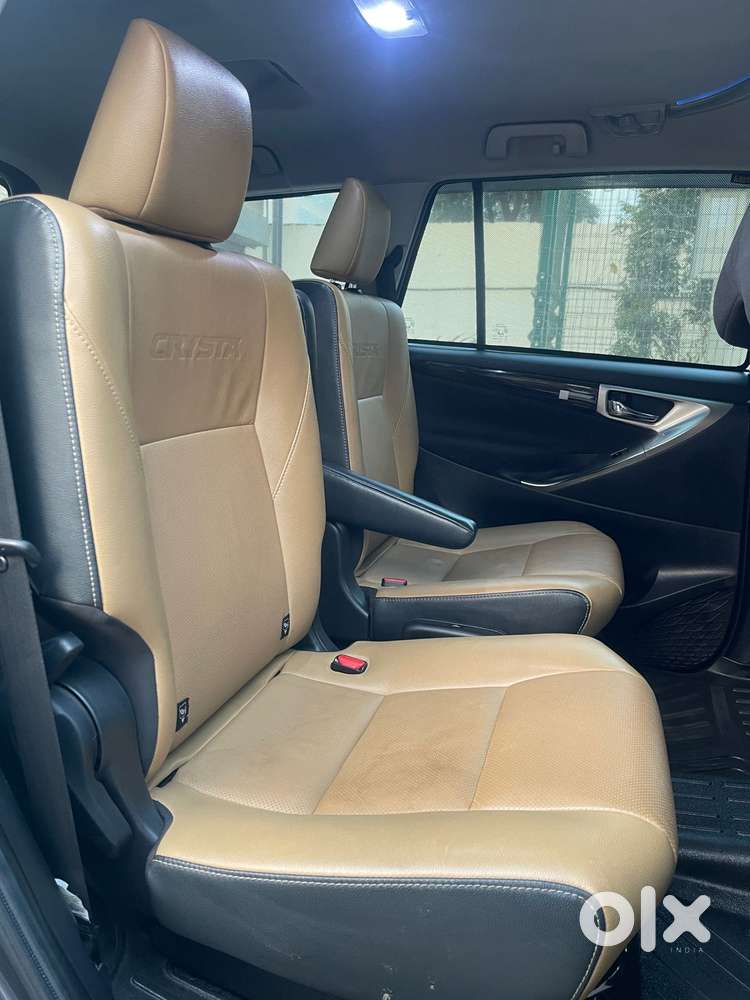 Toyota Innova Crysta 2.8z Automatic, 2022, Diesel