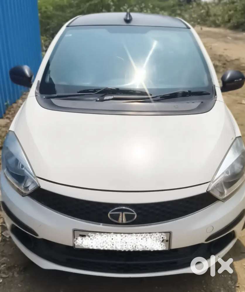 For Sale – Tata Tiago Xza Automatic (2017)