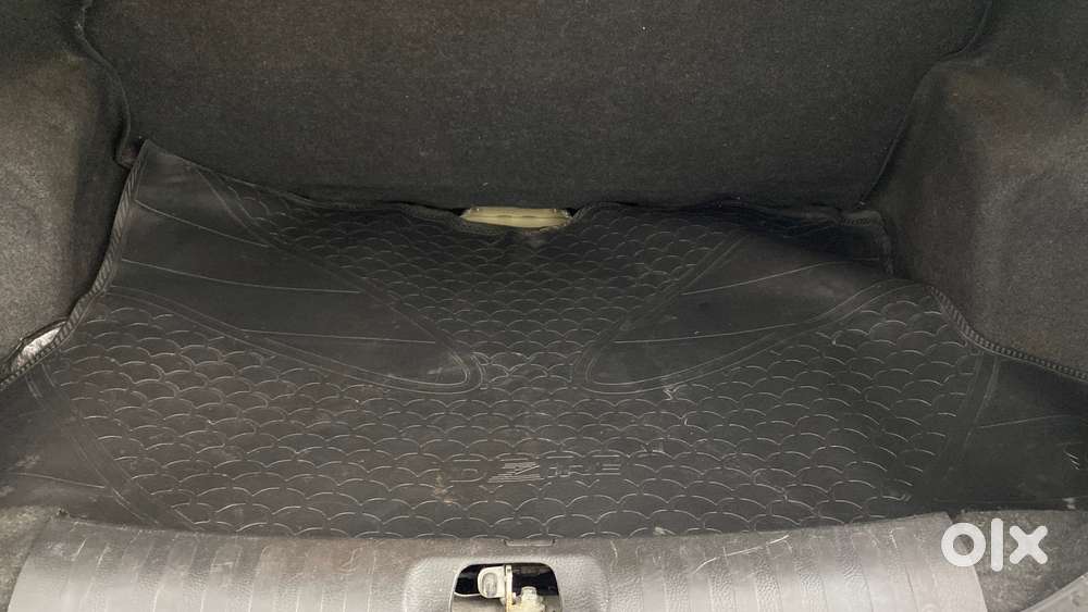 Maruti Suzuki Swift Dzire Vdi Bsiv, 2014, Diesel