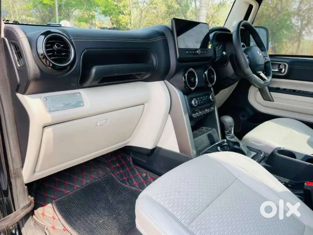 Mahindra Thar Roxx Petrol 2025