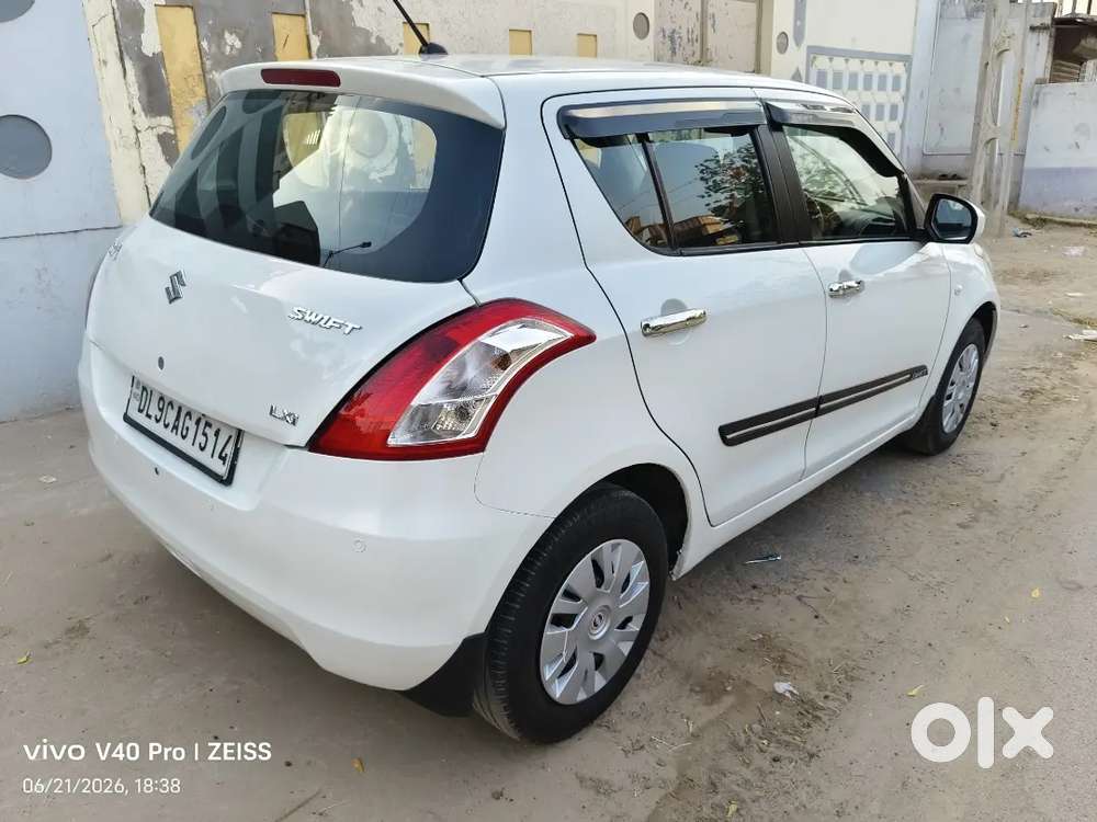 Maruti Suzuki Swift 2012 Cng & Hybrids 112000 Km Driven