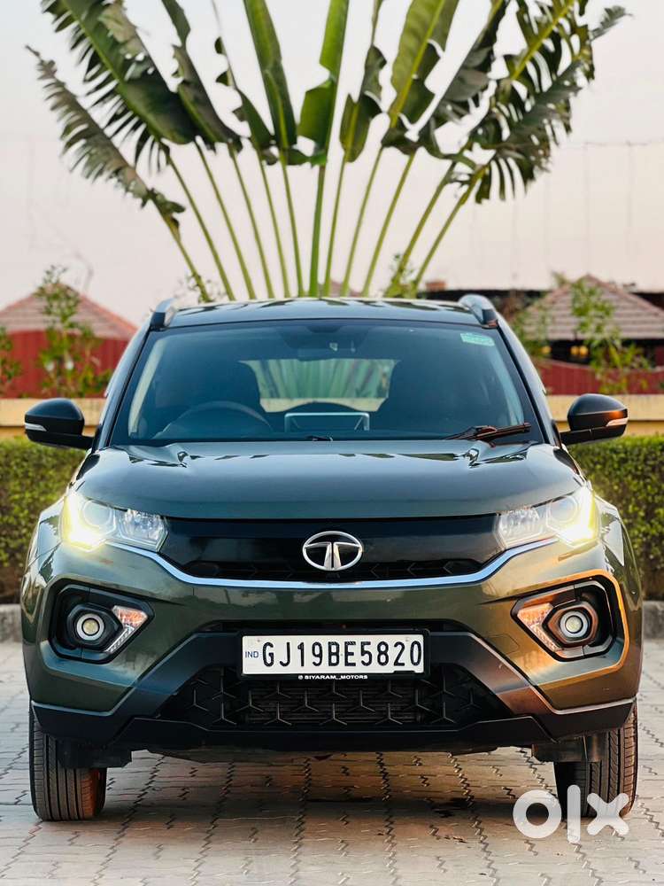 Tata Nexon, 2022, Petrol