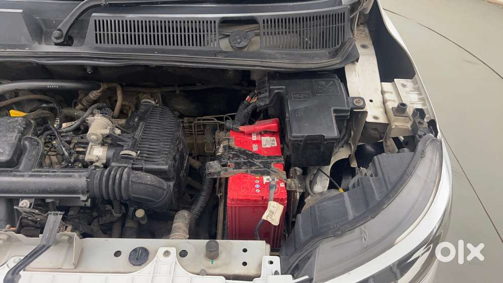Renault Triber 1.0 Rxz Dual Tone, 2022, Petrol