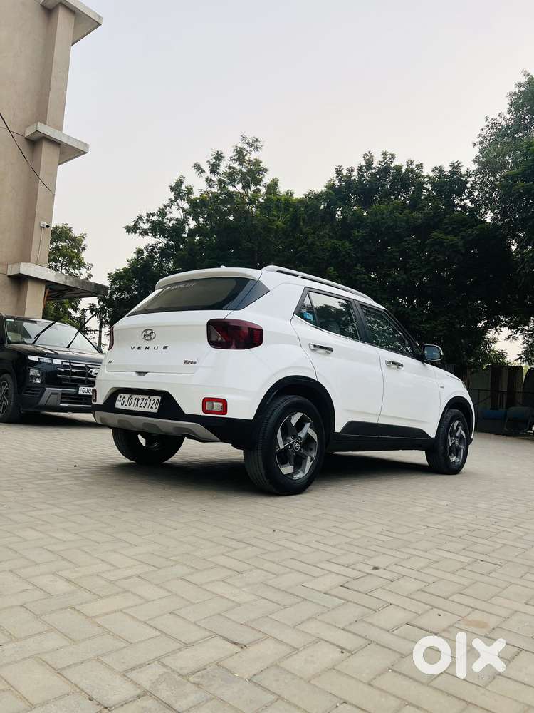 Hyundai Venue 1.0 Sx (o) Turbo Imt, 2021, Petrol