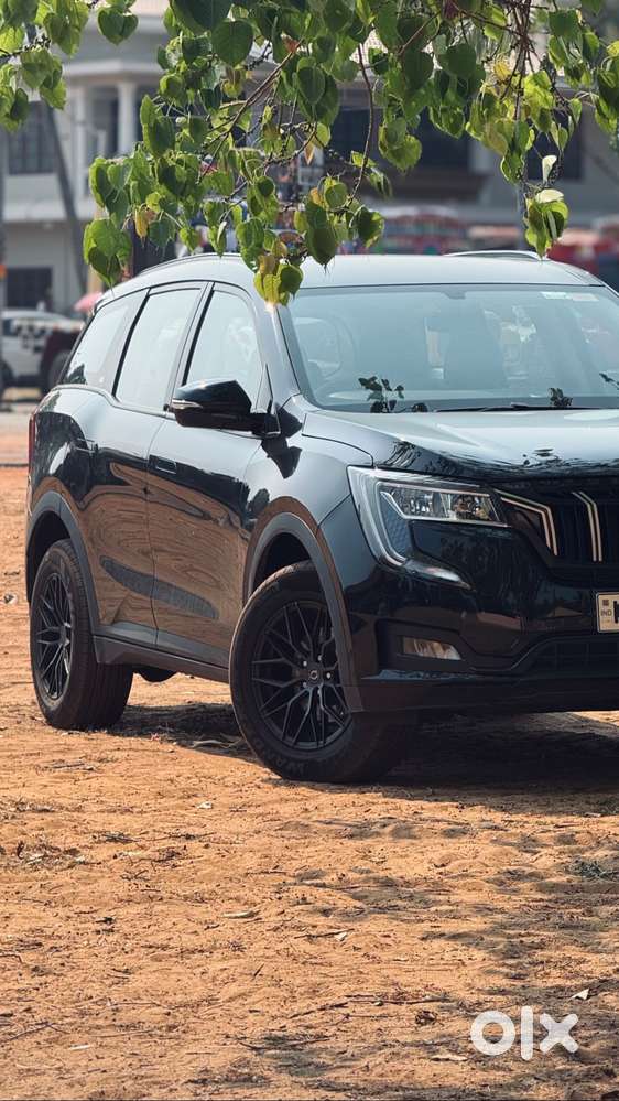 Mahindra Xuv700 Mx Petrol Manual – 2025  Almost New  2900 Km Driven