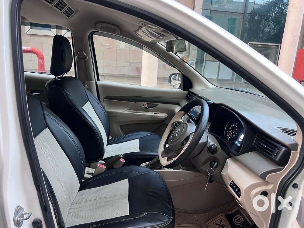 Maruti Suzuki Ertiga Vxi At Petrol, 2020, Petrol