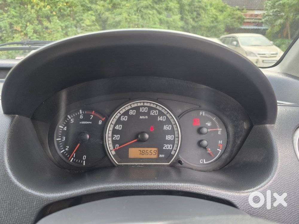 Maruti Suzuki Swift Vxi Optional, 2005, Petrol