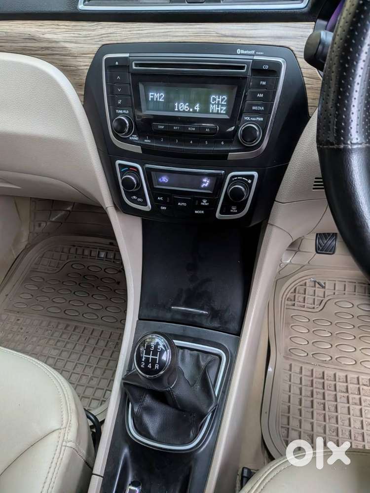 Premium Maruti Suzuki Ciaz Delta Petrol (smart Hybrid) - High Mileage,