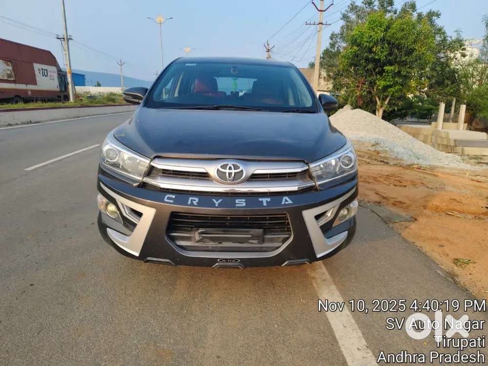 Toyota Innova Crysta 2017 Diesel 90000 Km Driven